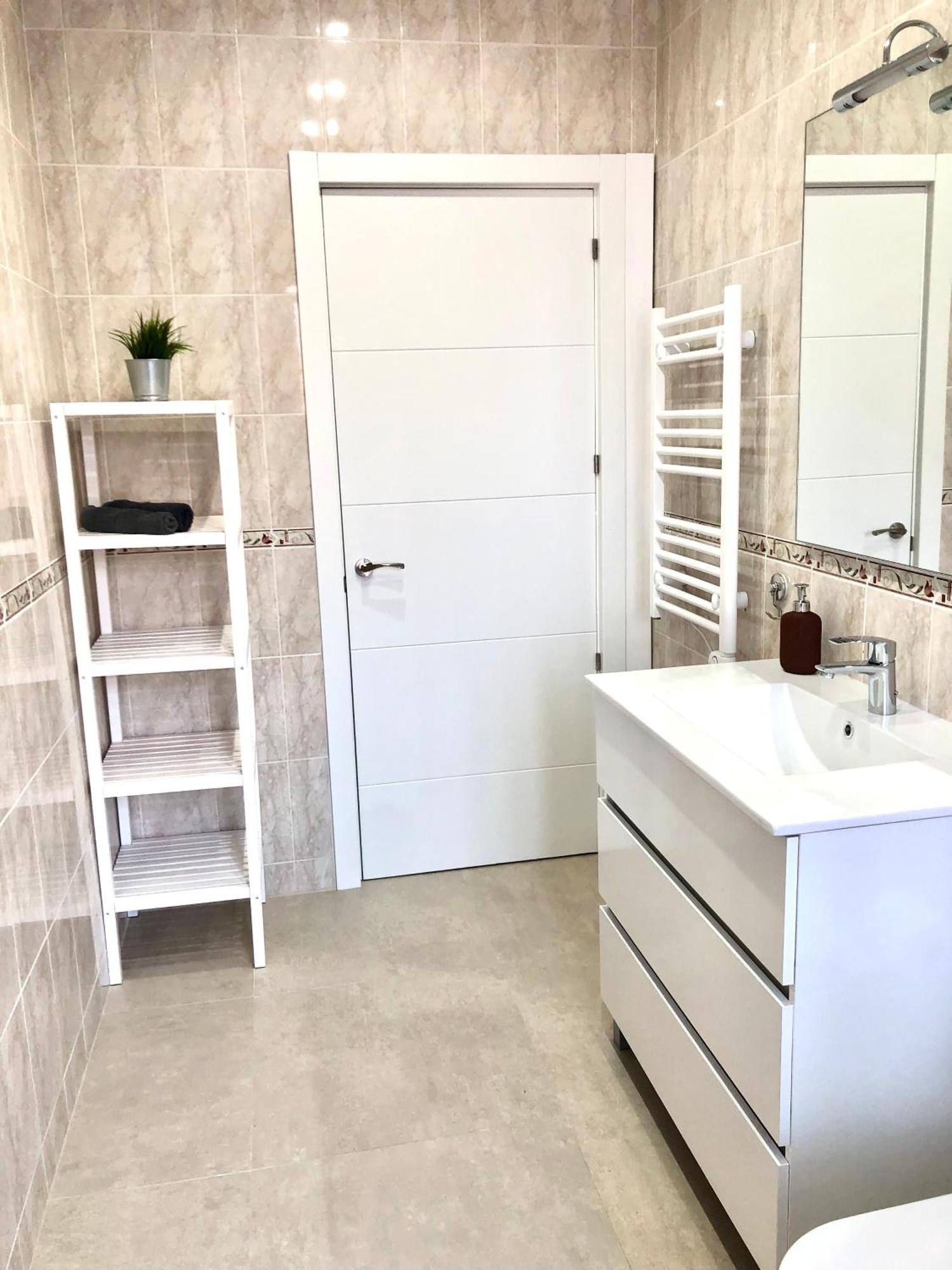 Recien Reformado, Centrico, Tranquilo Y Luminoso Apartment โอเบียโด ภายนอก รูปภาพ