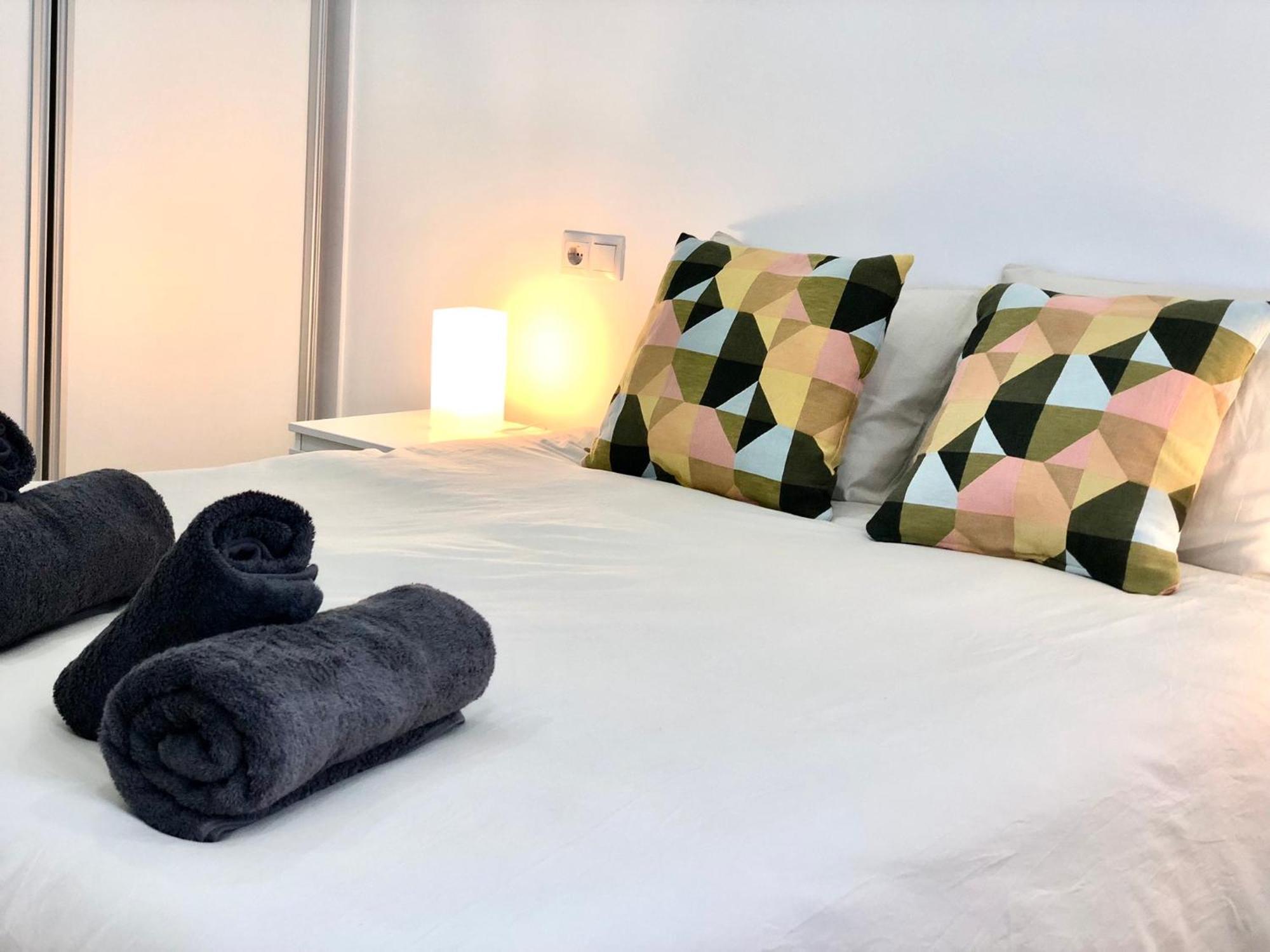 Recien Reformado, Centrico, Tranquilo Y Luminoso Apartment โอเบียโด ภายนอก รูปภาพ